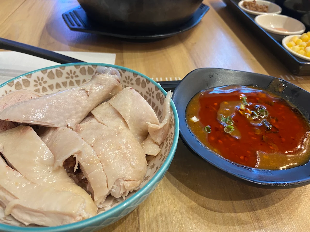 Steamed Chicken with Chili Sauce 口水鸡, Shi MiaoDao (Ten Seconds) Yunnan Rice Noodle (Scarborough) 十秒到云南过桥米线